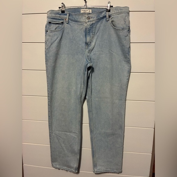 Abercrombie Low Rise 90s Straight Light Wash Blue Size 33/16R - Picture 11 of 15